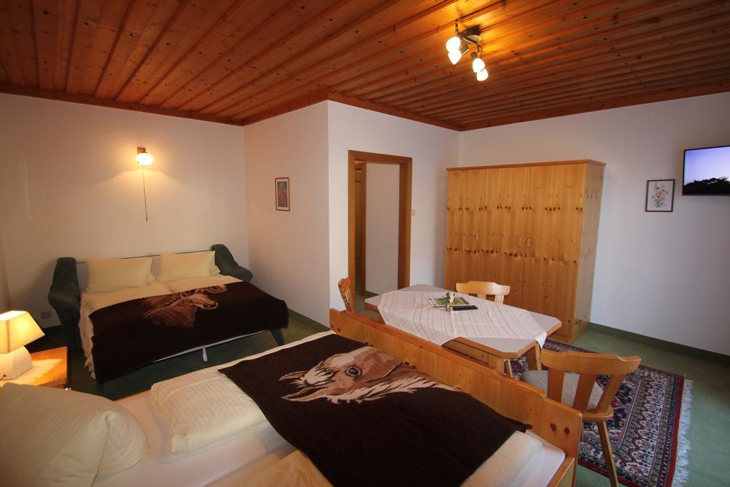 Pension Hubertushof Beim Roemerbad Bad Kleinkirchheim Exterior foto