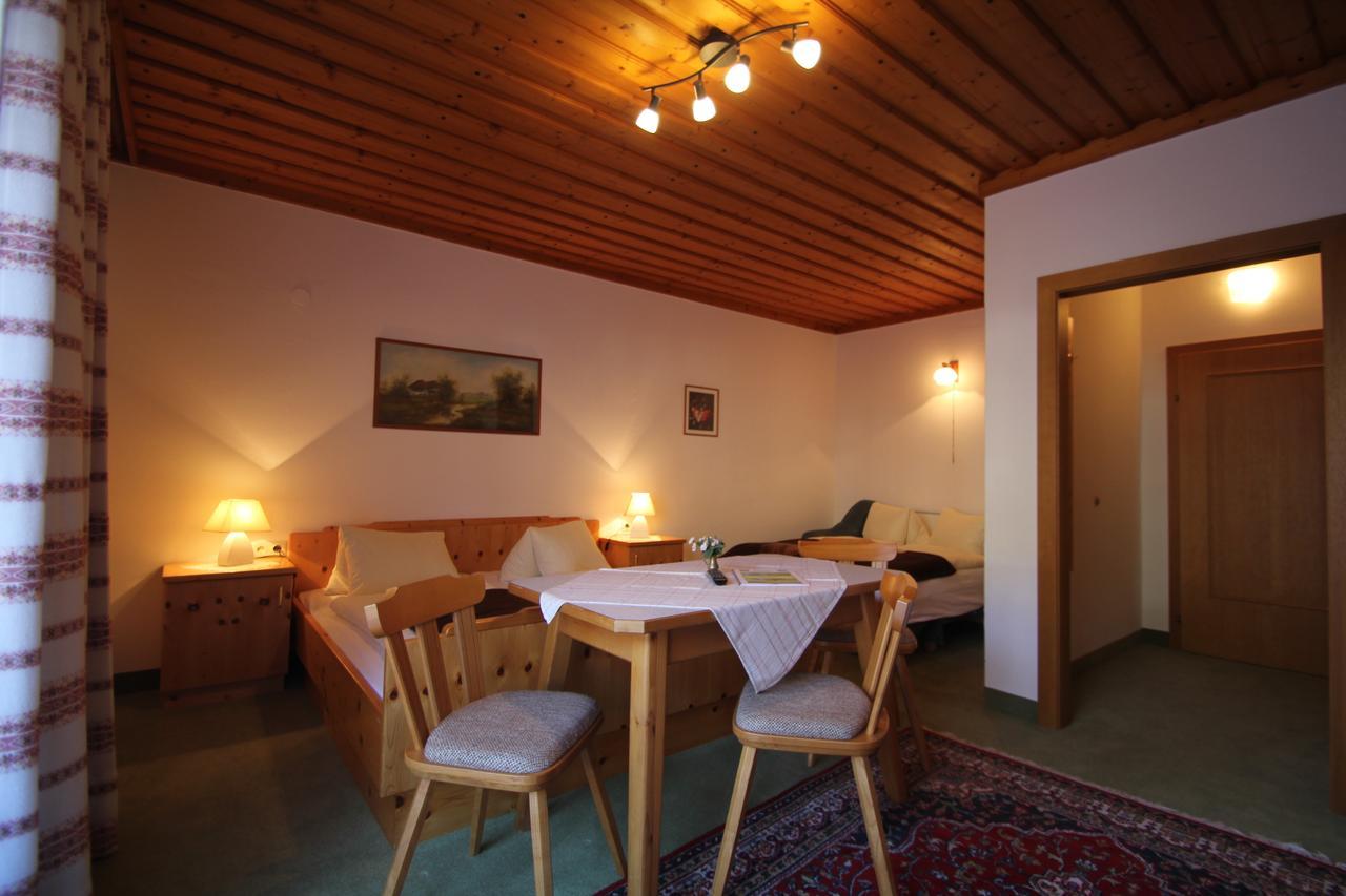 Pension Hubertushof Beim Roemerbad Bad Kleinkirchheim Quarto foto